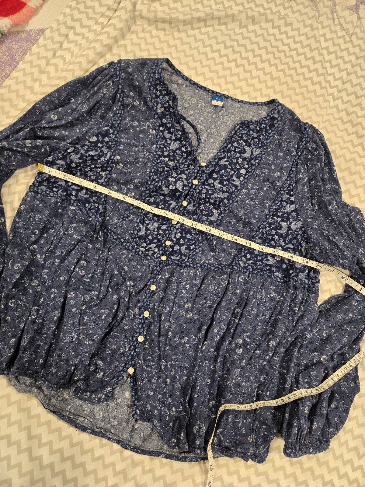 Old Navy Women’s L Tall Blue Floral V-Neck Long Sleeve Button Front Blouse