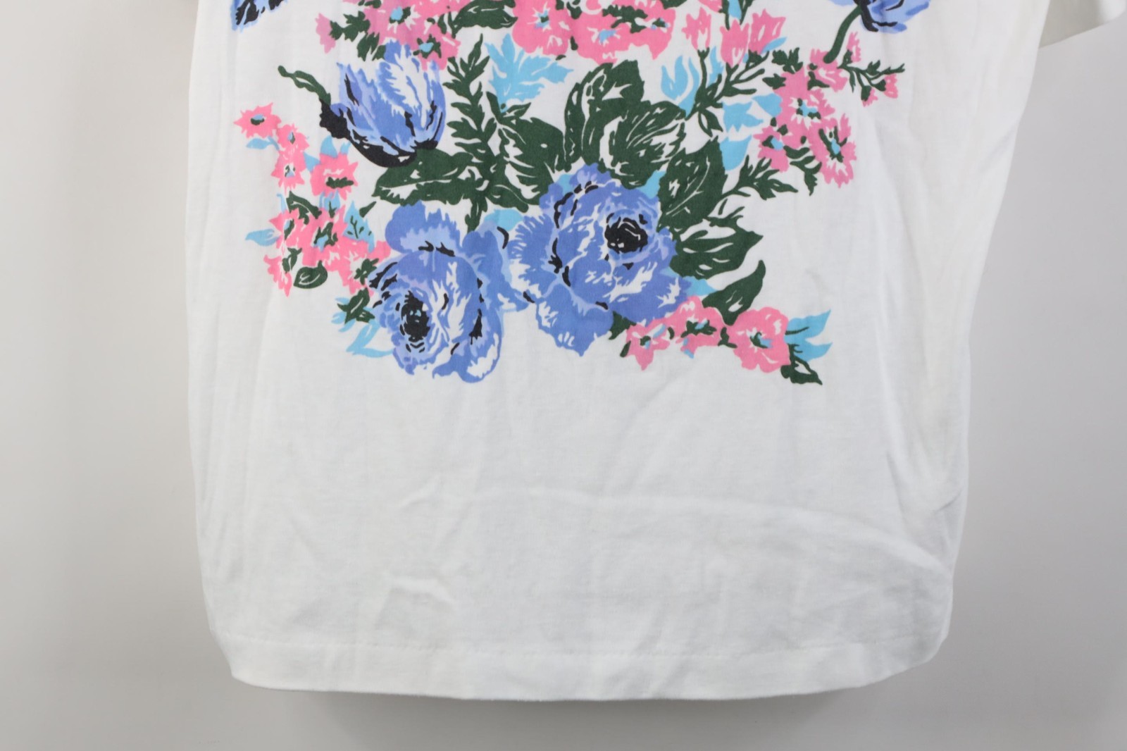 Vintage 90s Streetwear Womens Size Large Flower Short Sleeve T-Shirt White USA