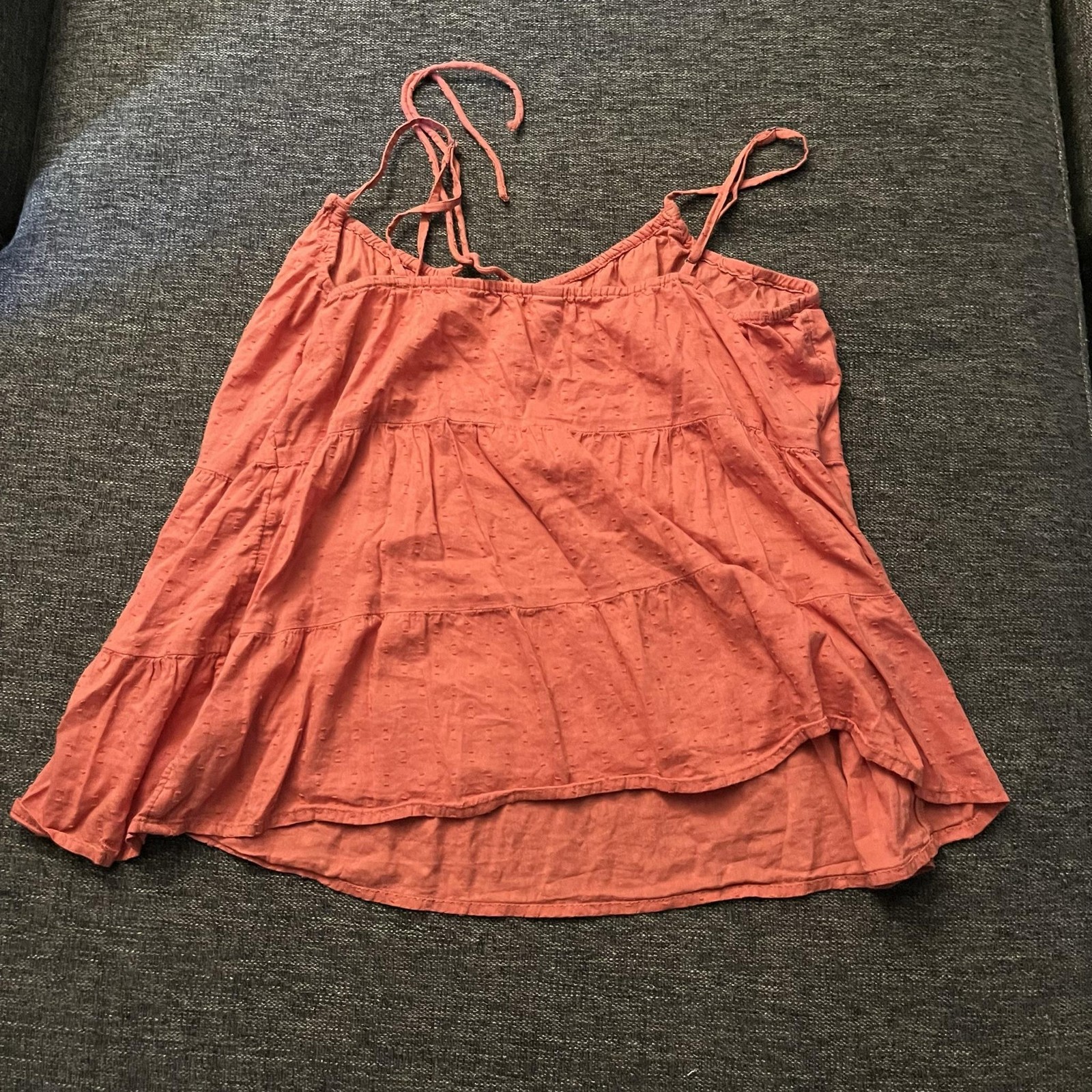 Womens Tops Lot Medium 2pc Levi’s Old Navy Rainbow Tee Cami Shirts Summer