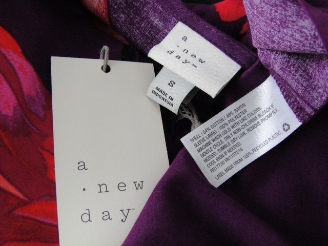 A New Day Size Small Purple Floral Cropped V Neck Poet Sleeve Rayon Blend Blouse