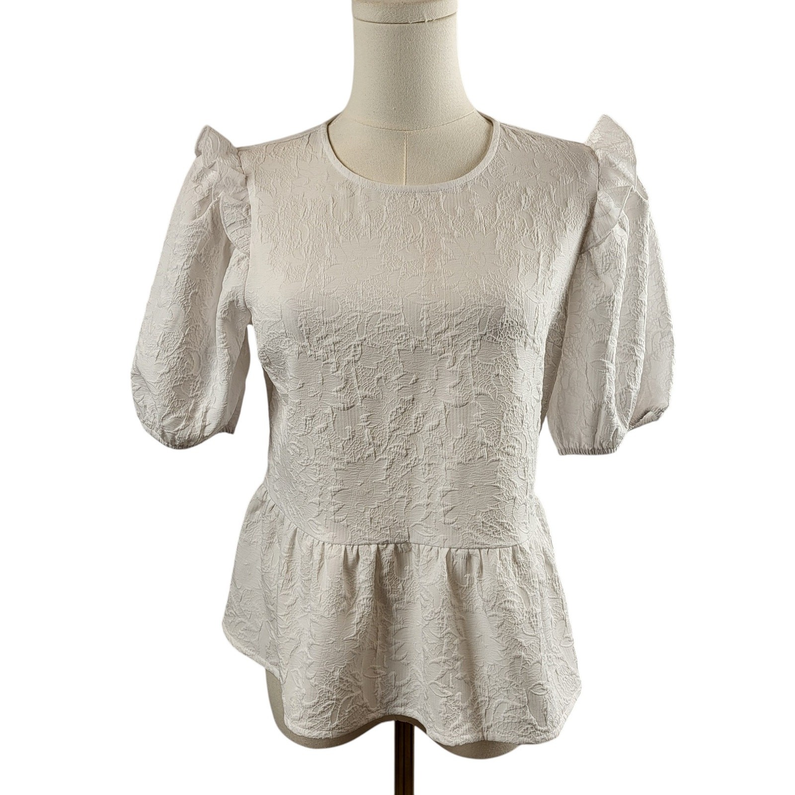 NEW Express X-Small White Blouse Pullover Puff Sleeves Shoulder Ruffle Peplum