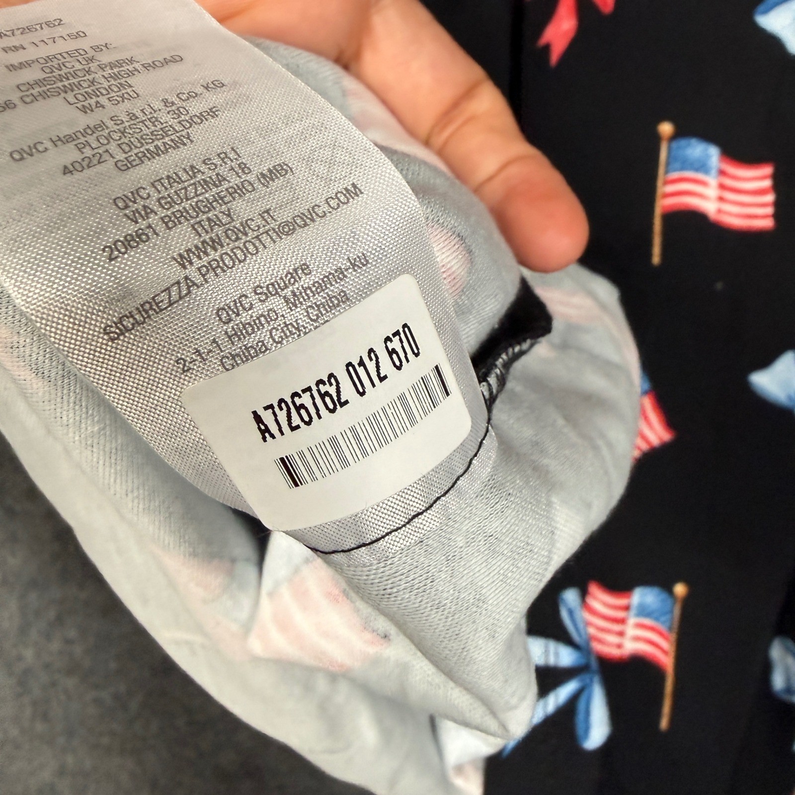 Quacker Factory Size XL Top Black Cotton God Bless America Printed Elbow Sleeves