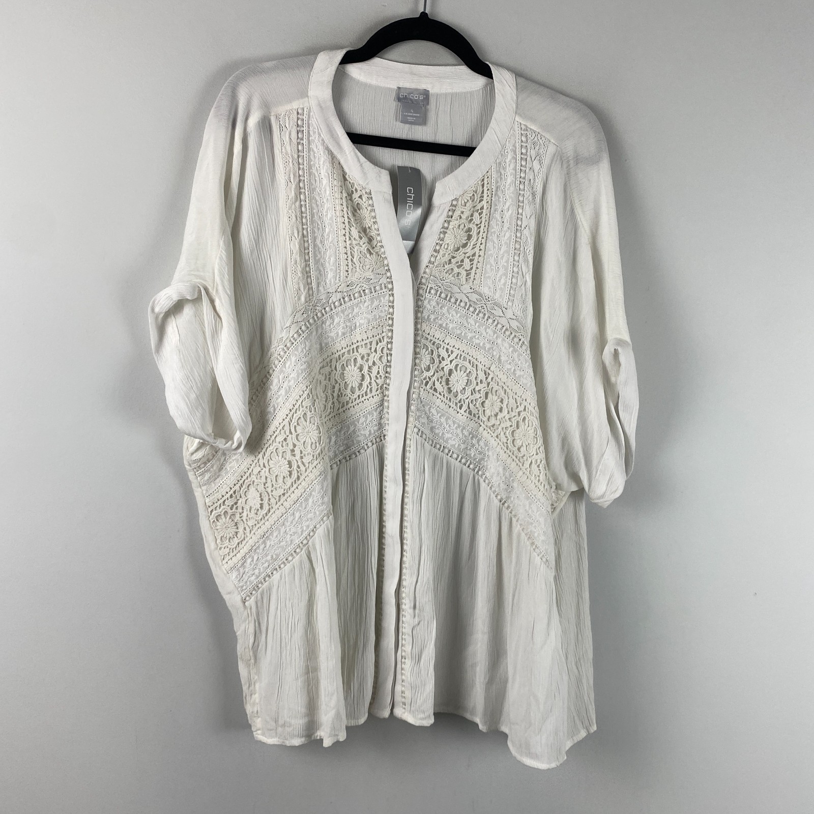 Chicos Crinkle Lace Embroidered Blouse Size 4 US 2XL Button Up Short Sleeve