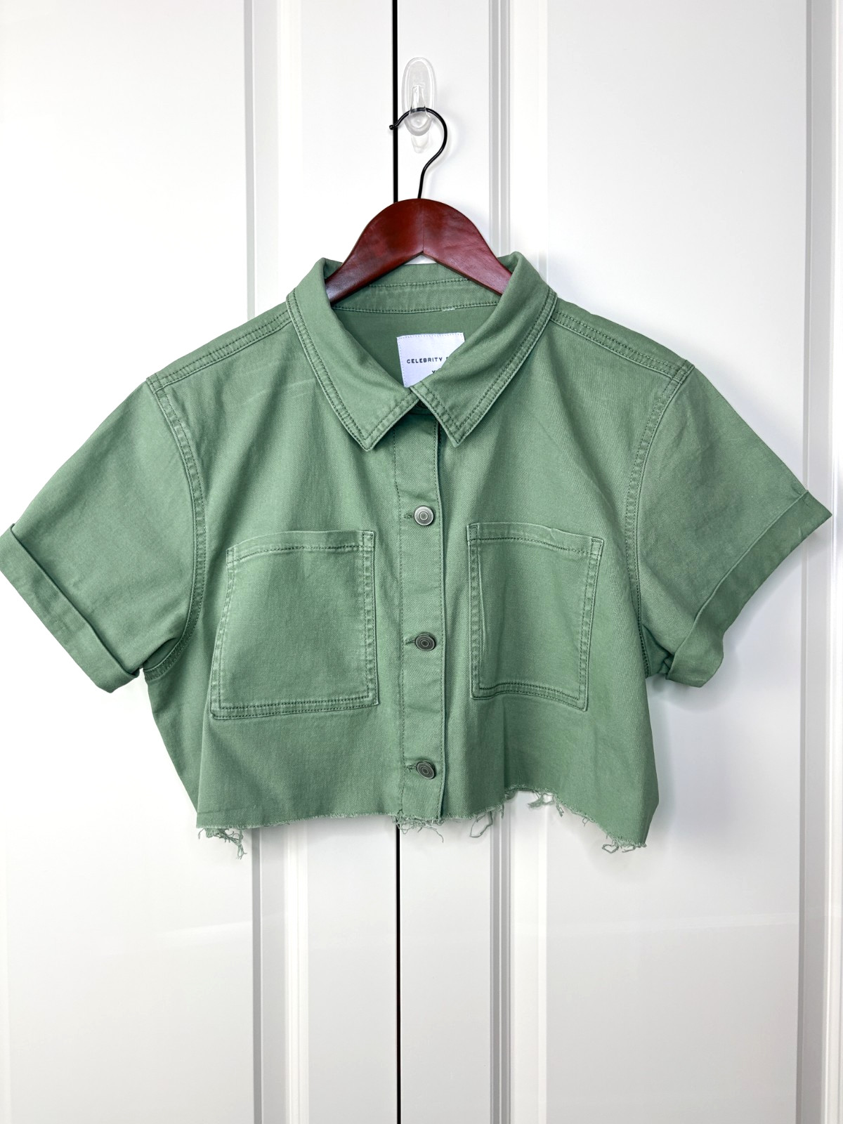 Celebrity Pink Top Jacket XL Juniors Cropped Army Green Short Sleeve Boho Grunge