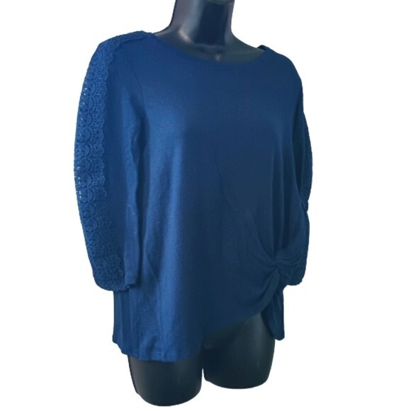 Retrology shirt, women’s size Medium, blue lace trimmed sleeves, tied waist