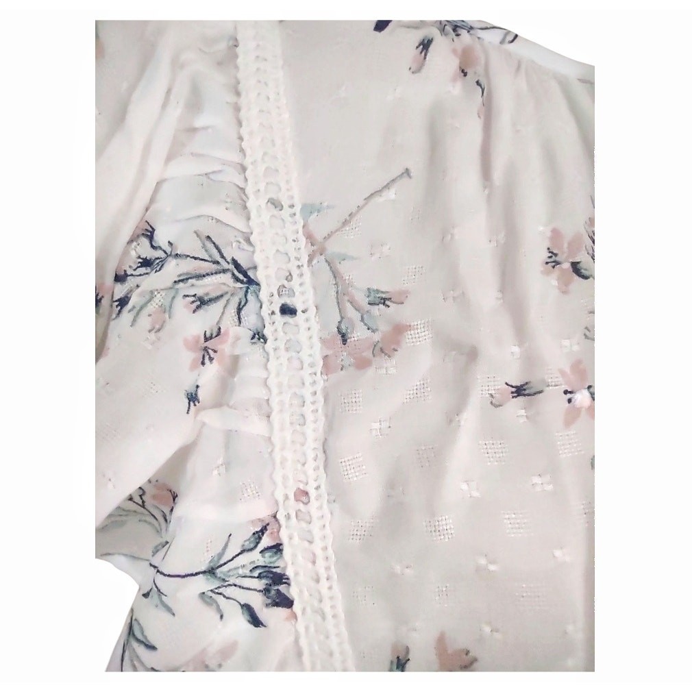 LUCKY BRAND White Floral Blouse Junior Size M Ruffles Lace Feminine Delicate NWT