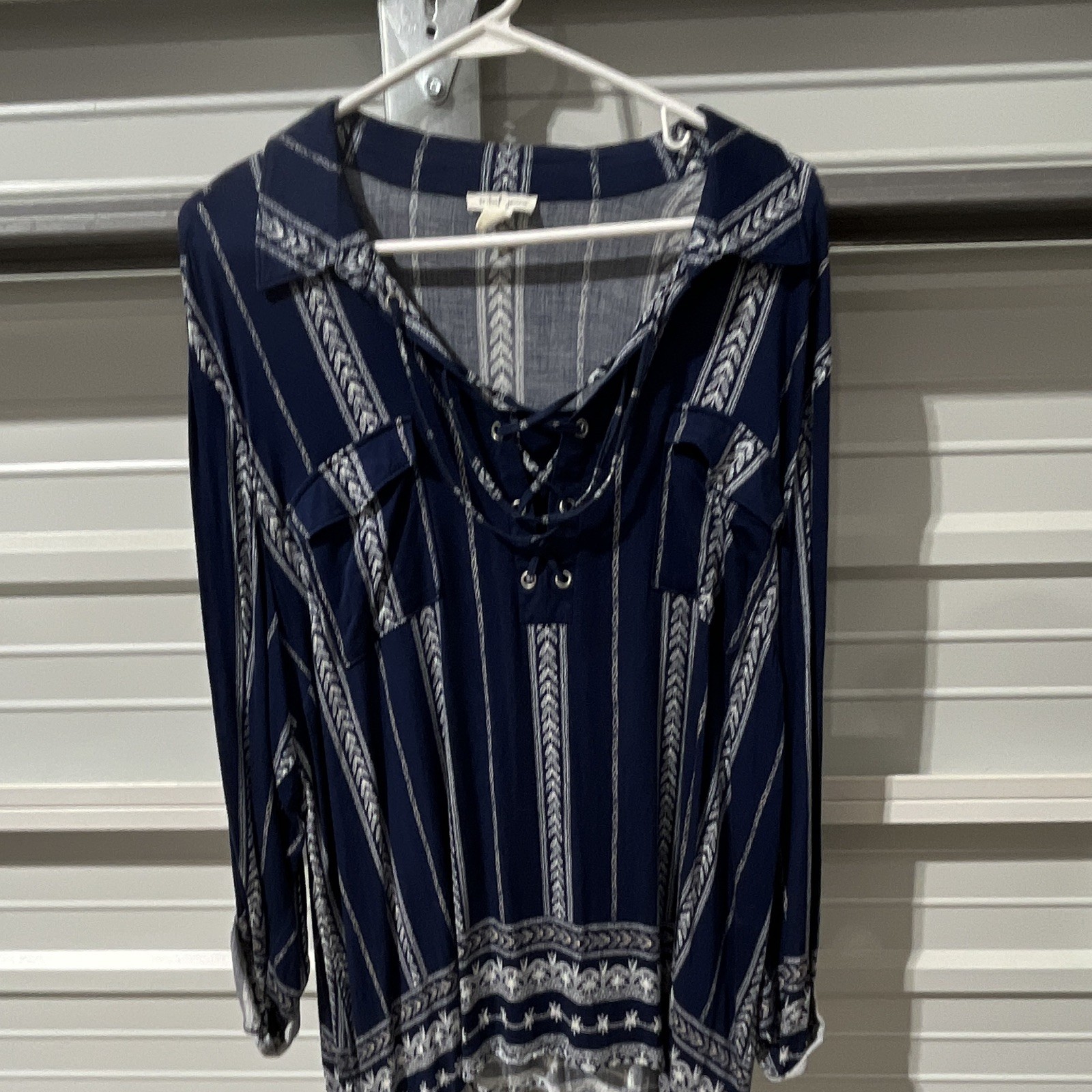 Tribal Jeans Women’s Blue/White Striped V-Neck Lace-Up Tunic Blouse XL