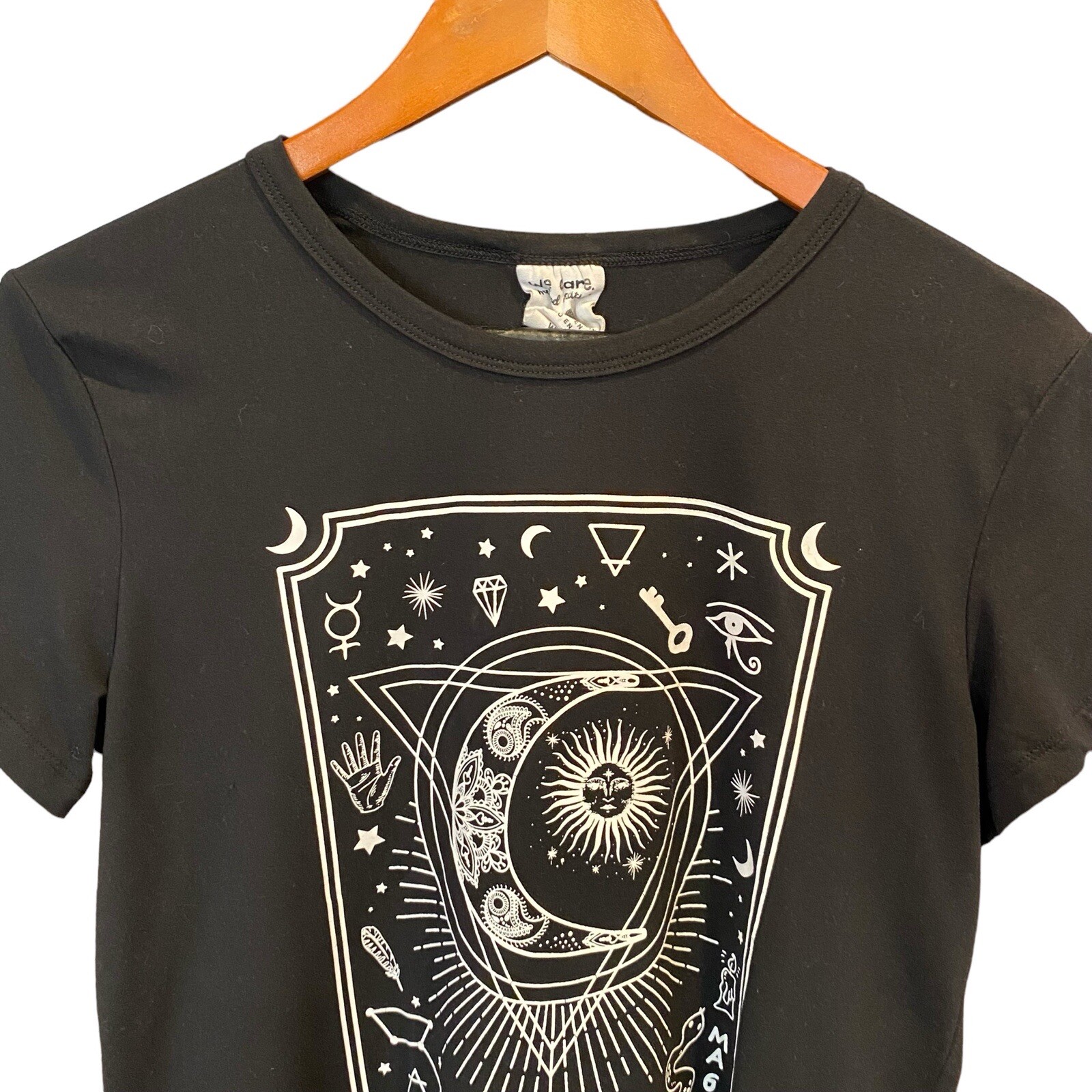We Care Weekend Edition Moon, Stars, Sun Black Tee Shirt Women’s Size Medium