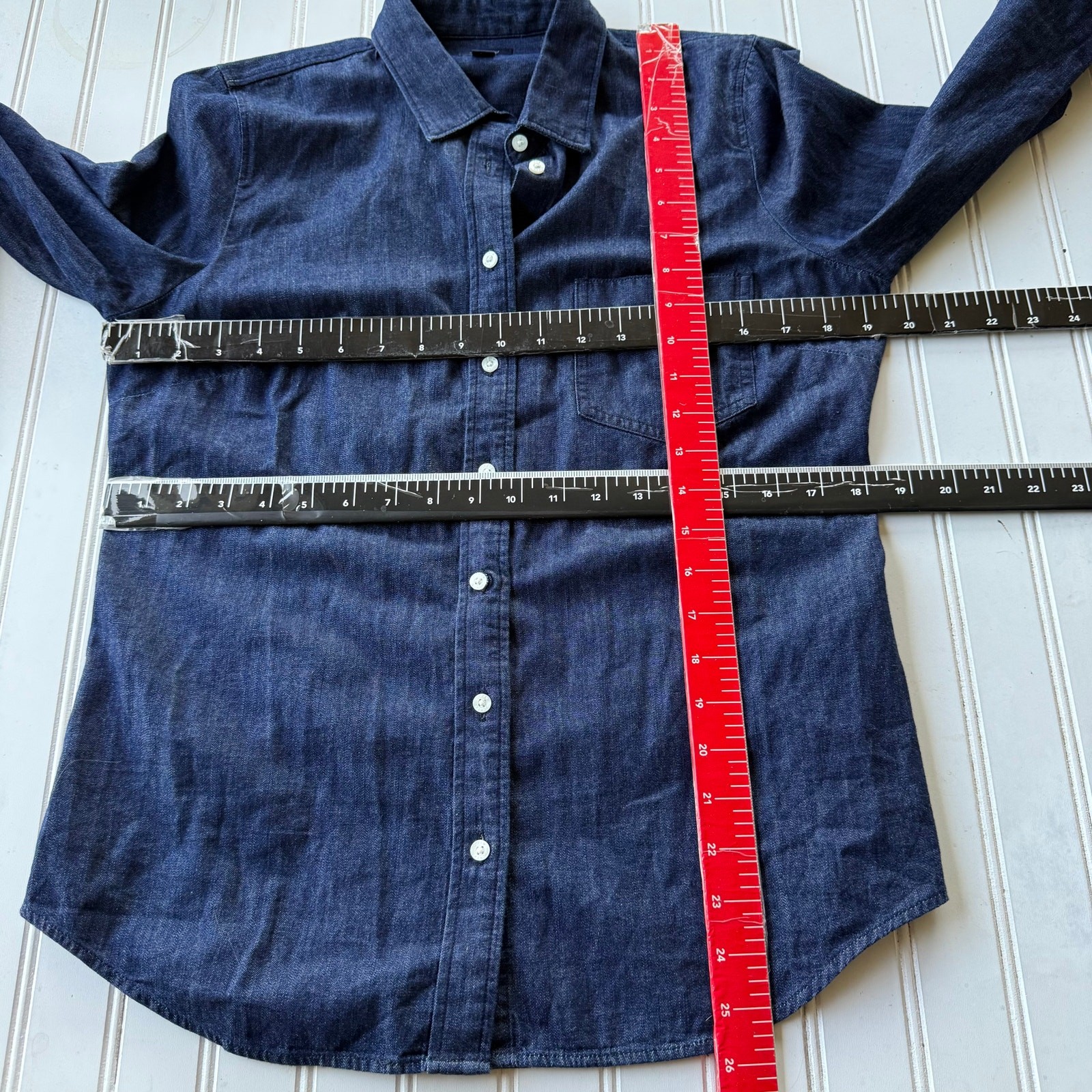 .Crew Chambray Button Front denim Shirt Women’s Small Dark Blue Cotton Feel