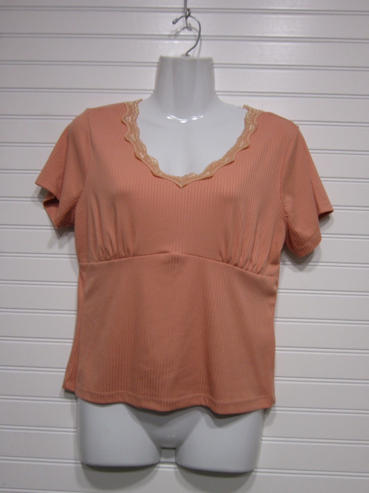 No Comment NY-LA V-Neck Peach Shirt Size L