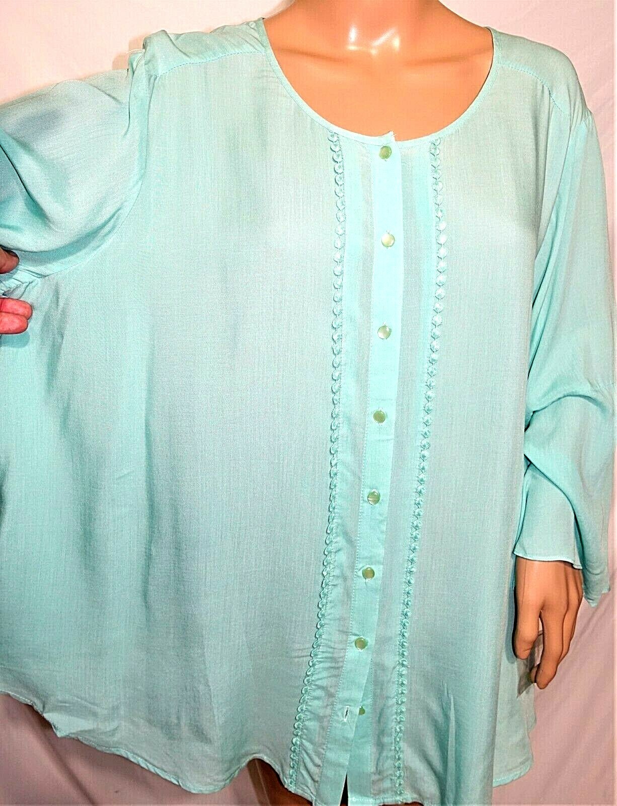 Emaline Women Plus Size 1x 2x 3x Pale Green Button Down Shirt Top Tunic Blouse