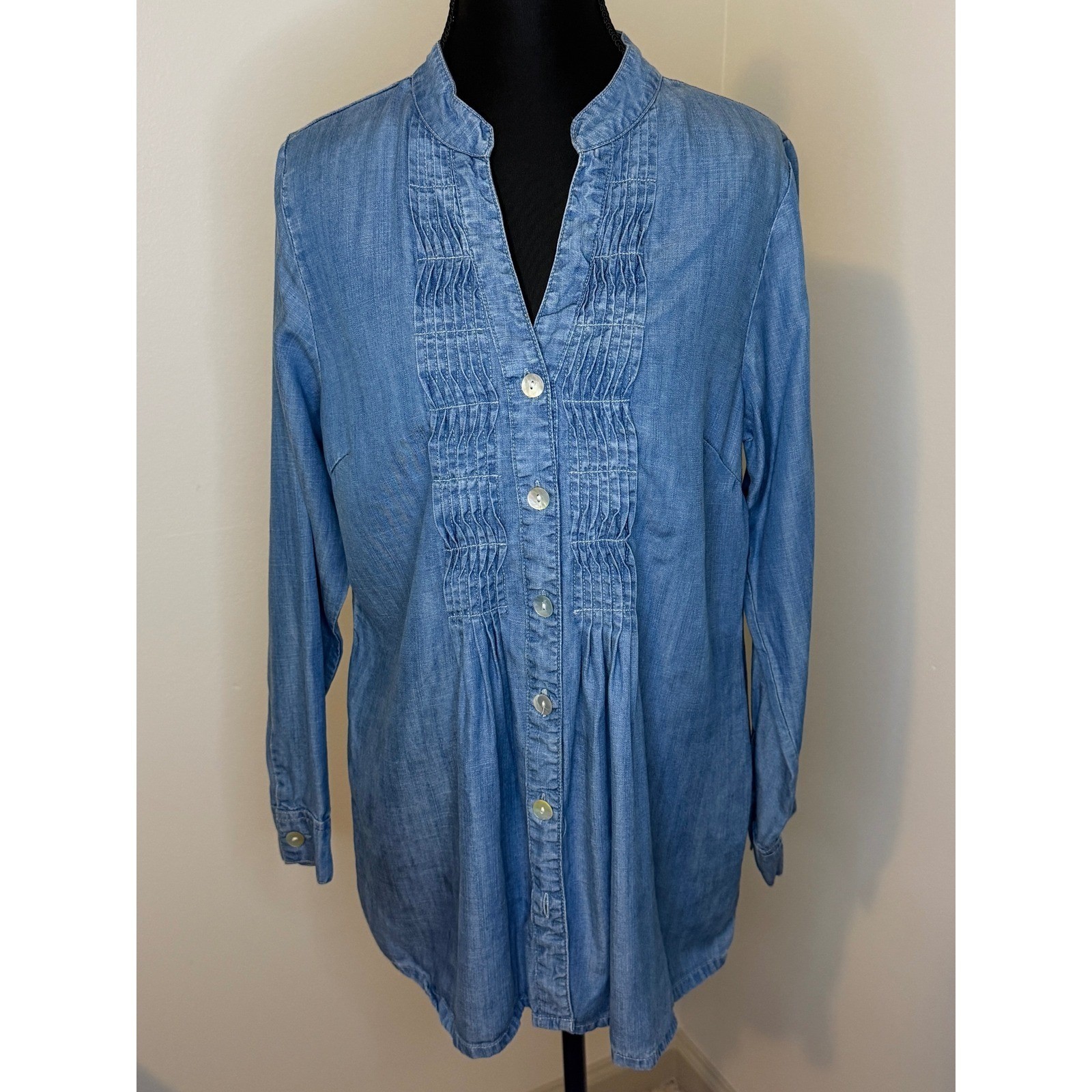 Soft Surroundings Blue Lyocell Pintuck Tunic Blouse Womens Small Denim Look