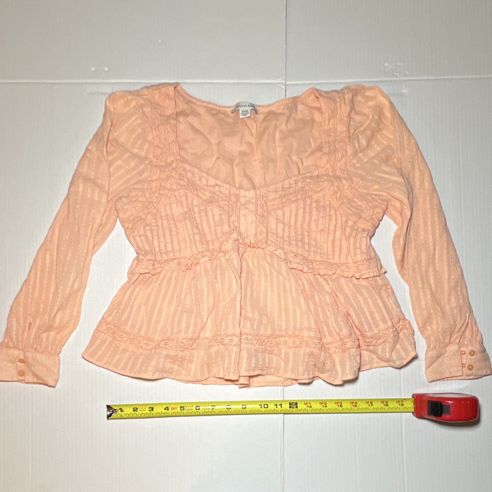 American Eagle Women’s S/P/CH Peach Striped V-Neck Puff Sleeve Ruffle Blouse