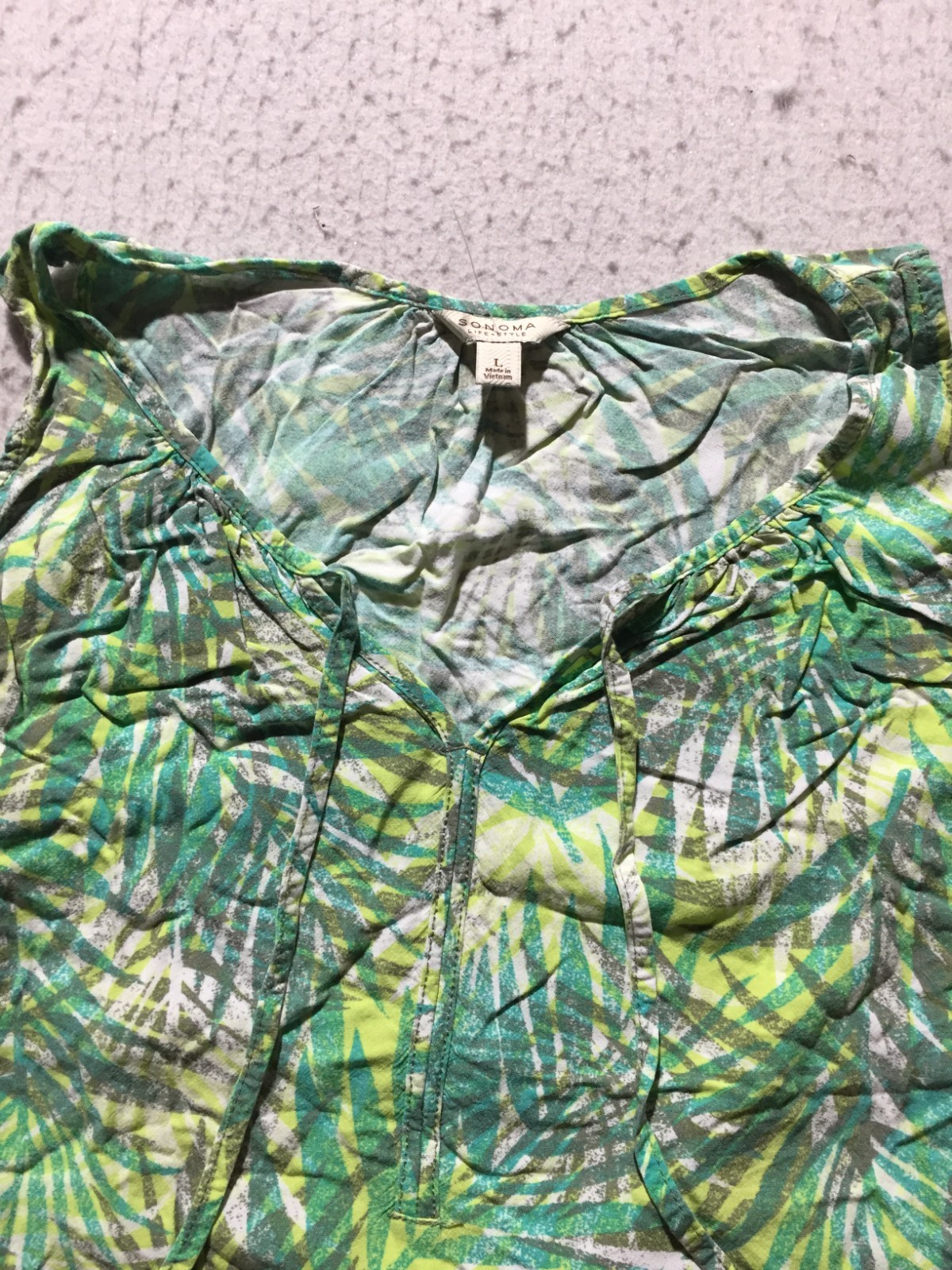 Sonoma Tank Top Womens L Large Green Yellow Hawaiian Sleeveless Tied V Neck
