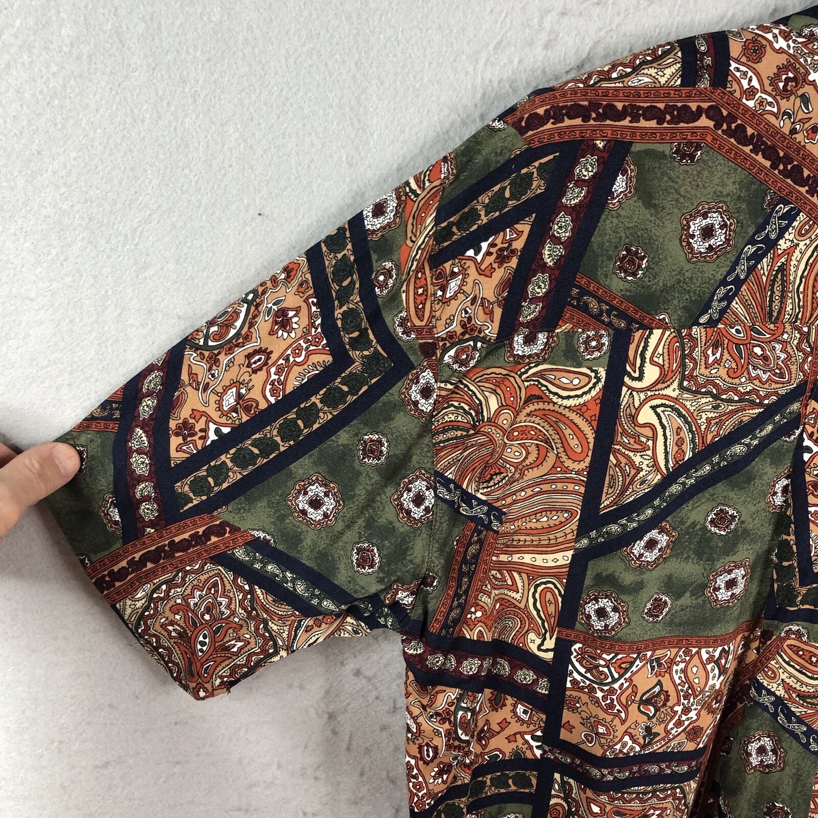 Abstract Top Women M Multi Color Paisley Artsy Rayon Retro Mod Groovy
