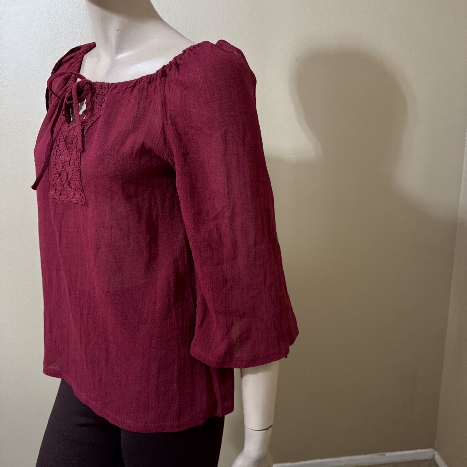 Women’s Burgundy Cotton Casual Boho Lace Long Sleeve Slit Tied Size S Blouse Top