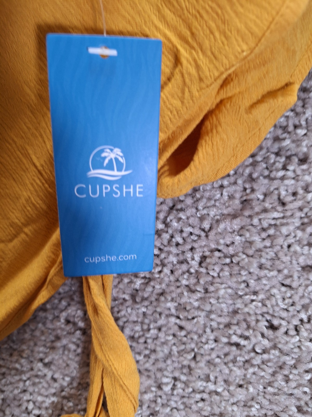 Cupshe One Shoulder Top Womens Medium Mustard Stretch Crinkle Asymmetrical Hem