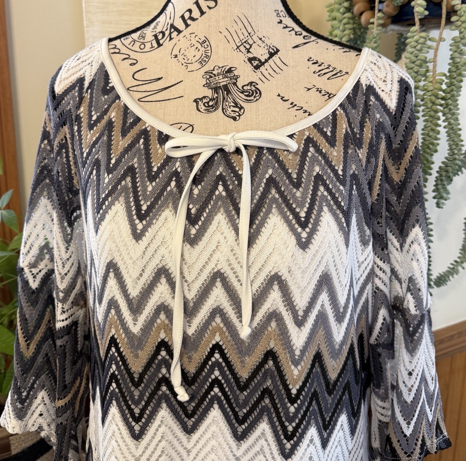 Roz & Ali Women’s XL Blouse Lined 3/4 Sleeves Boho Ivory Black Tan Gray B40