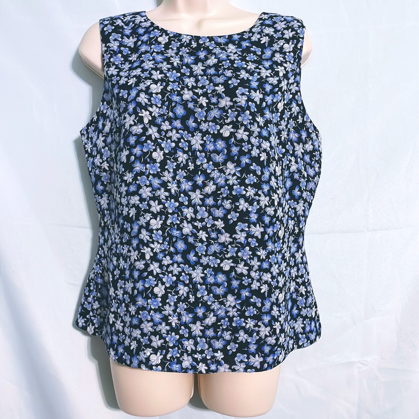 Casual Corner Blue Sleeveless Top Size 12