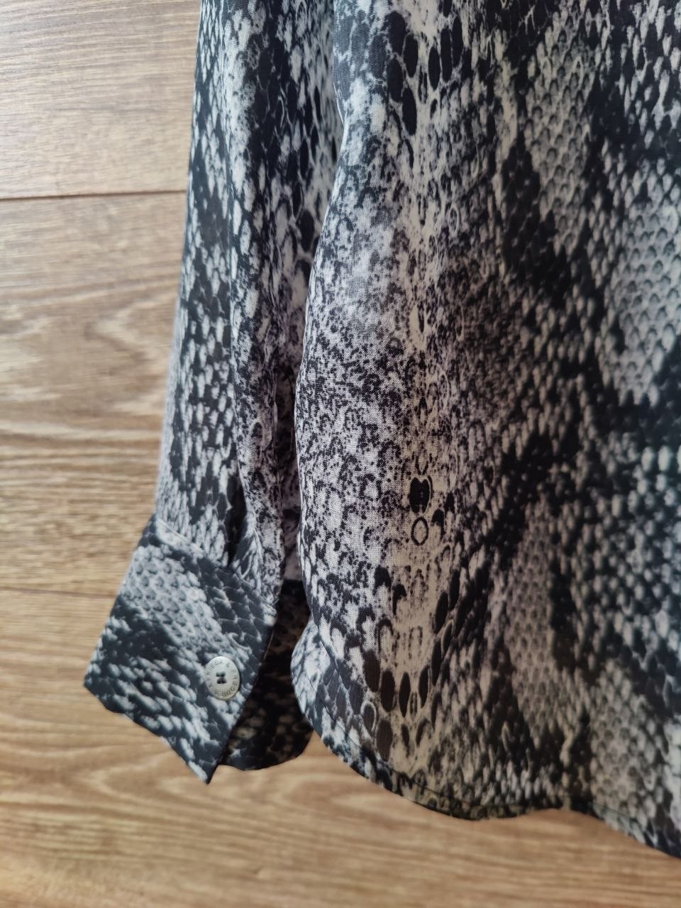 Frieda Freddies New York Animal Snake Print Blouse Shirt S Button Front