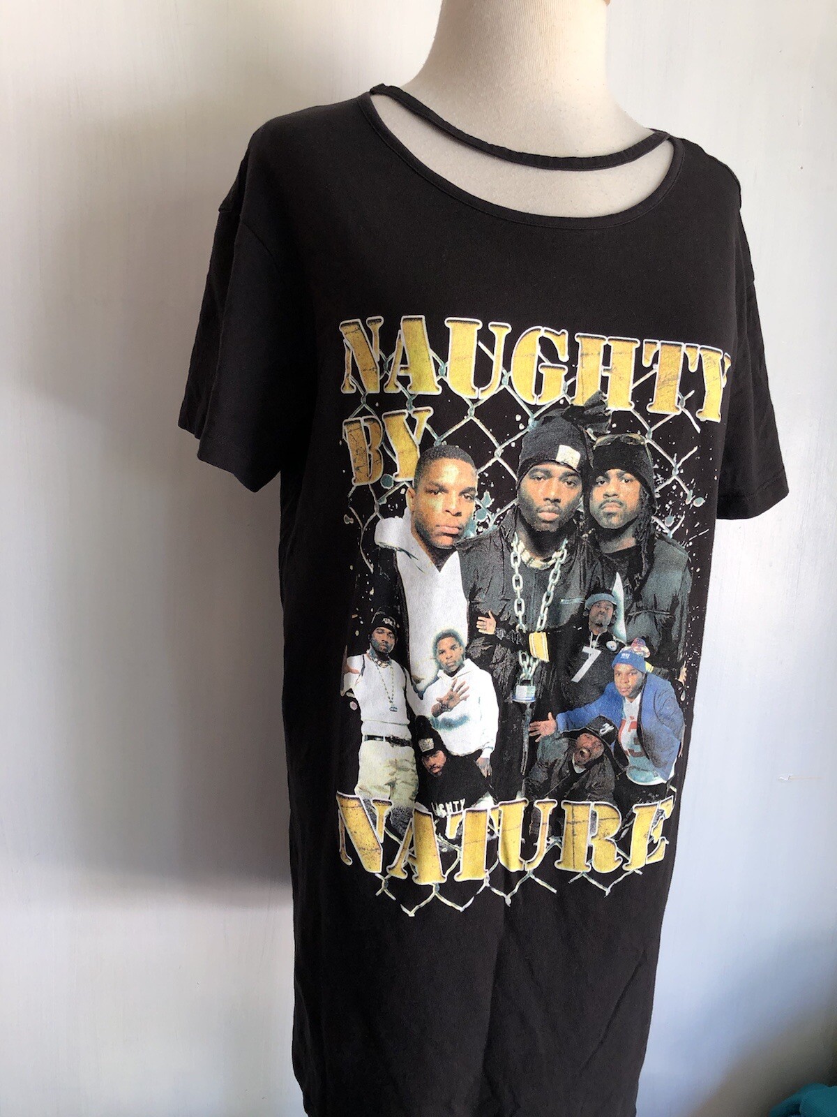 NAUGHTY BY NATURE (2017) Official Women’s Old School 90s Hip Hop T-Shirt Small