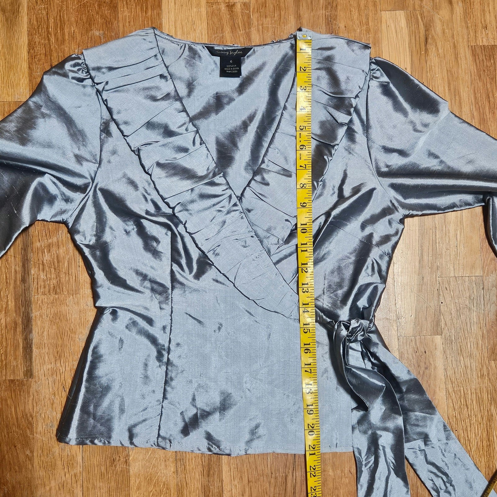 Sunny Taylor Silk Wrap Top Blouse Gray Size 6 Long Sleeve Ruffle Tie