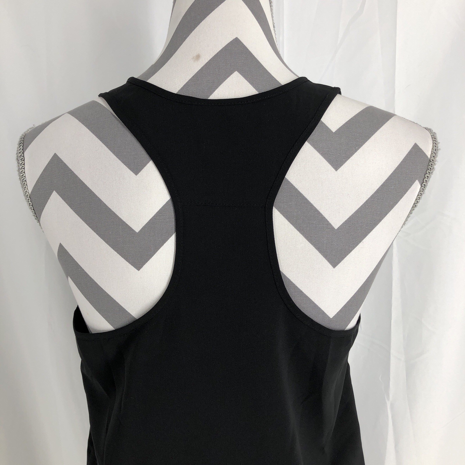 Abound Black Relaxed Fit Racerback Tank Size Small