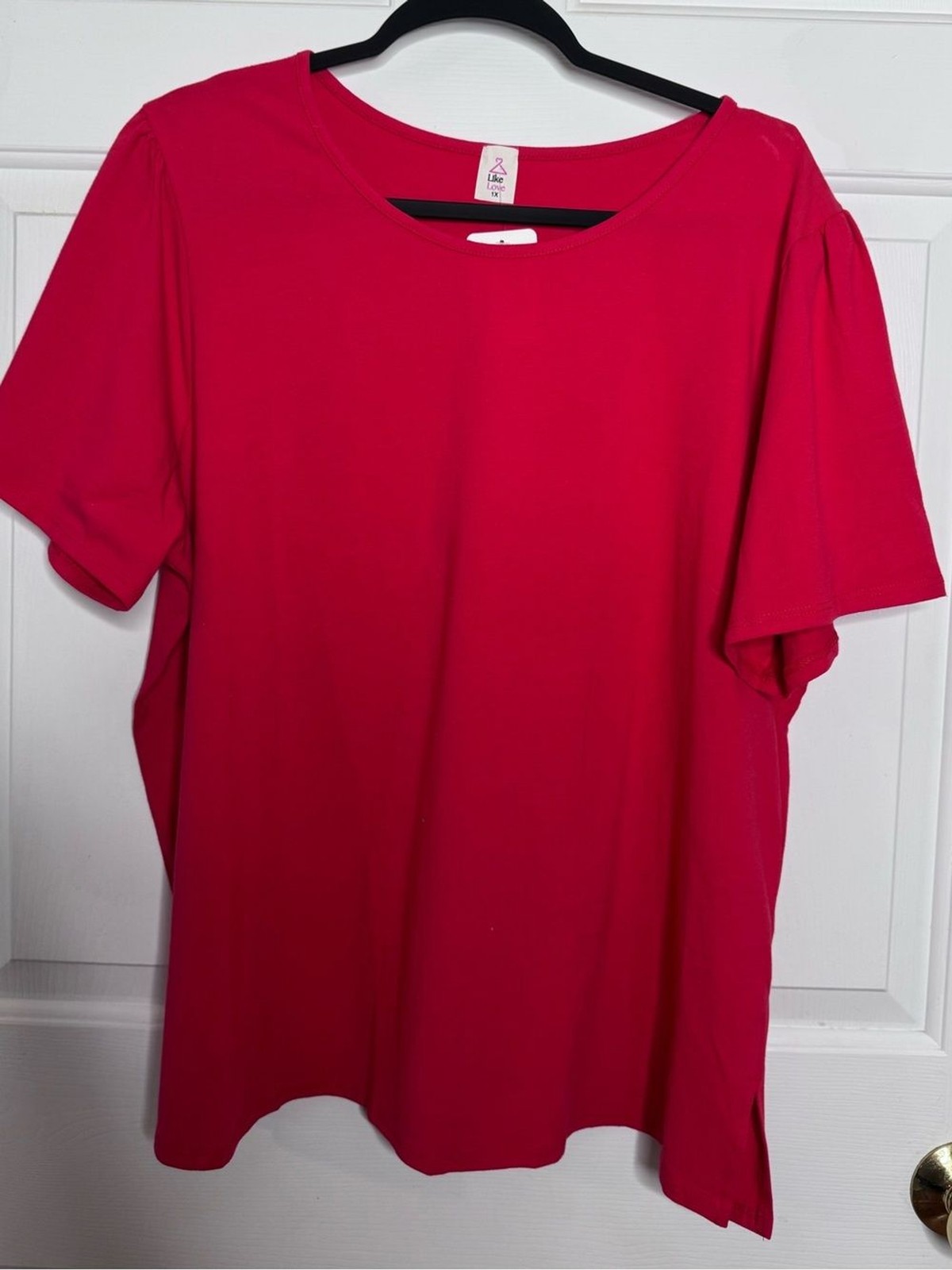 Like Love Ruched Shoulder Tee in Lipstick Red