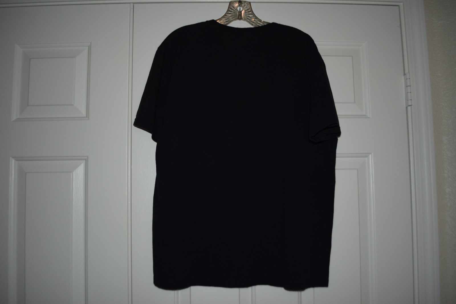 Hot Topic Size L Black Short Sleeve Shirt Cat Picture & Phases of Moon Pictures