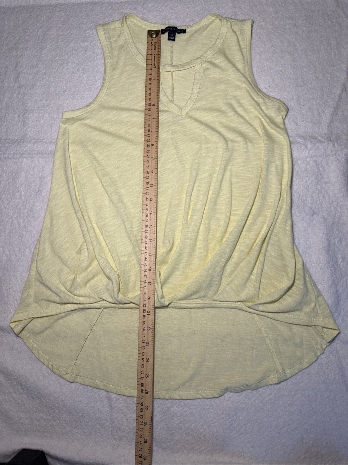 Signature Studio Woman’s Light Yellow Tank Top Size Medium