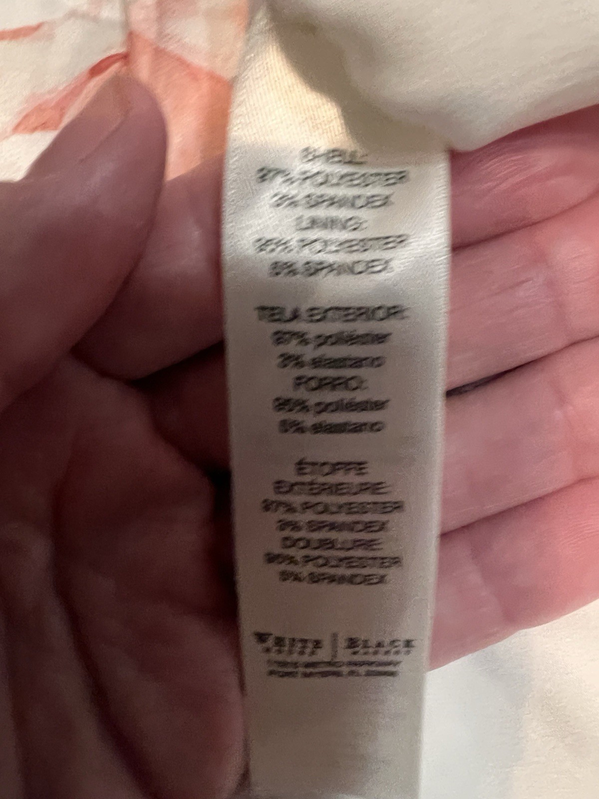 White House Black Market Sleeveless Blouse size 6 Round Neck Lined