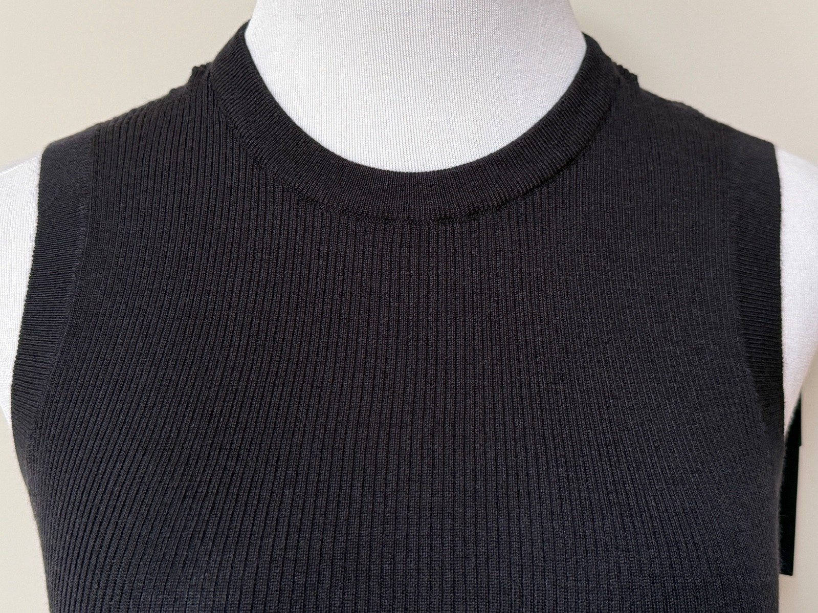 NWT Saint Laurent YSL Black Cashmere Wool Silk Rib Knit Sleeveless Top L $1490