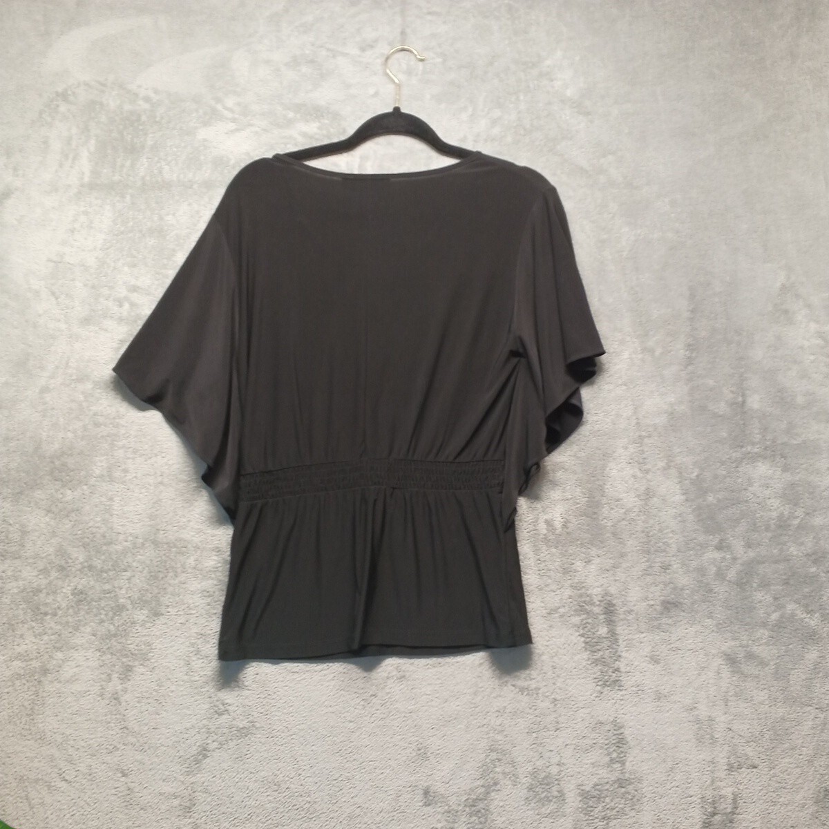 THE LIMITED Women Blouse Knit Smocked Black V-neck Flutter Sleeve XS(0-2)
