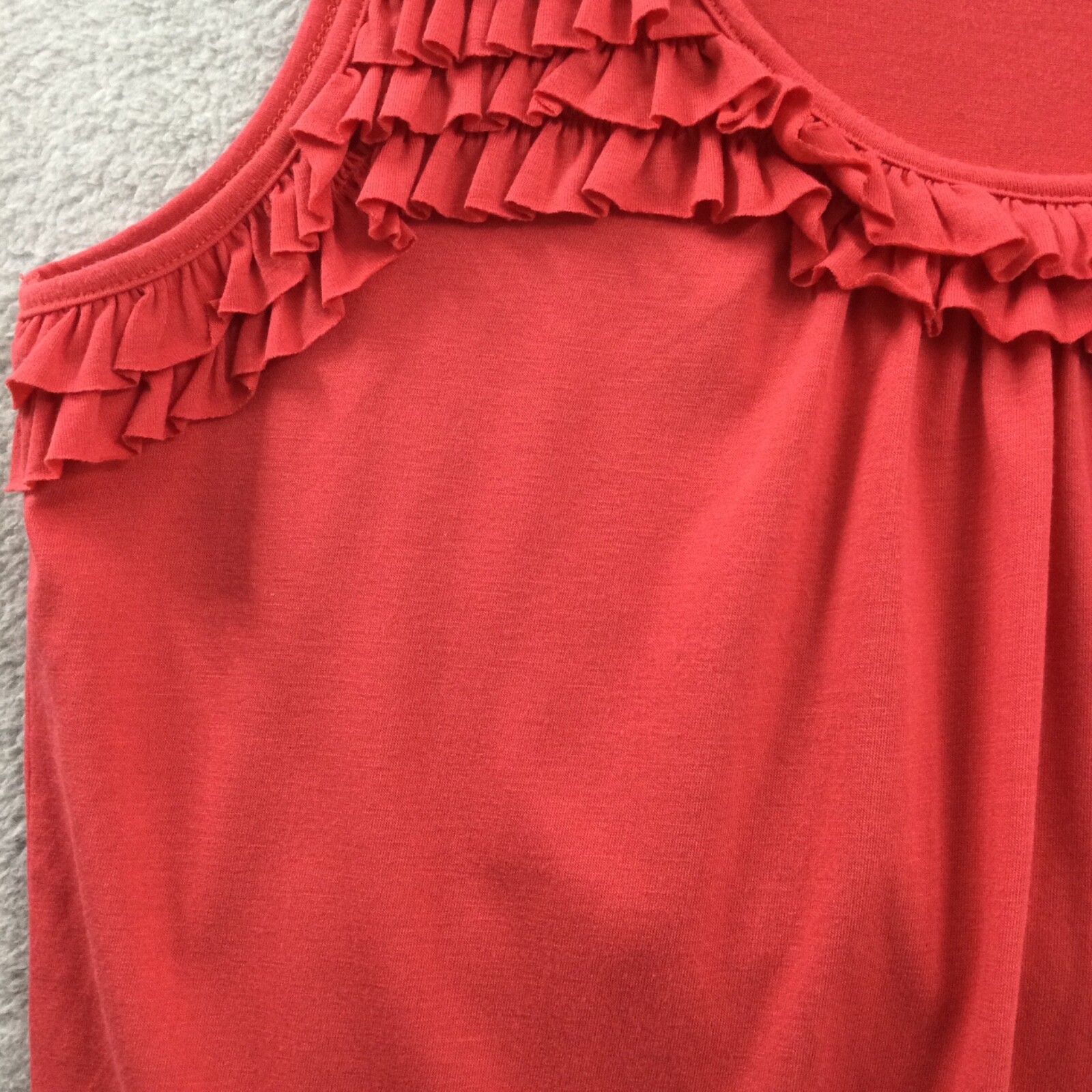 August Silk Petite Top Women’s Size PL Coral Pink Sleeveless Ruffled Pullover