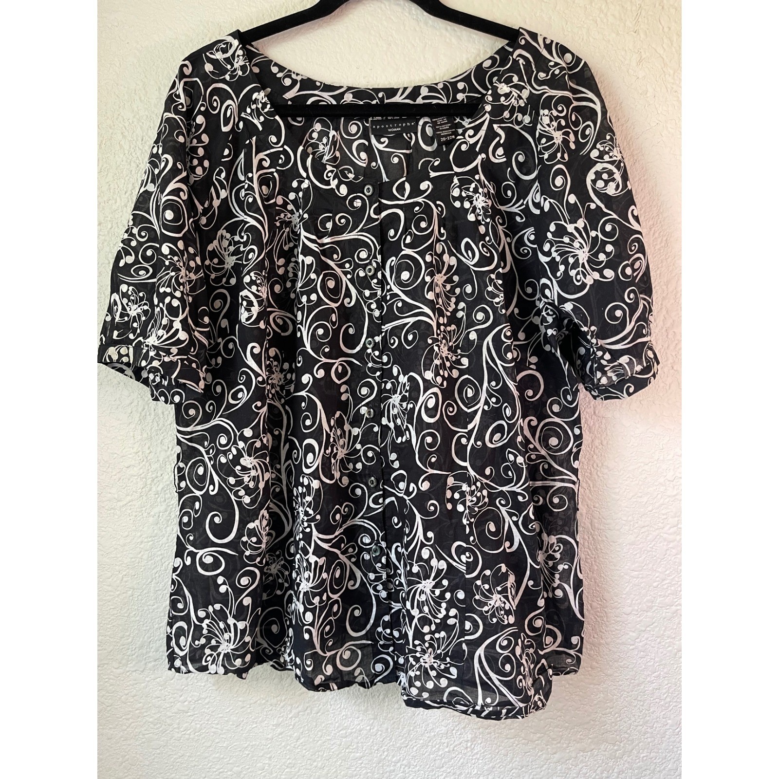Apostrophe Woman Black White Floral Button Down Blouse Top Plus Size 20-22W