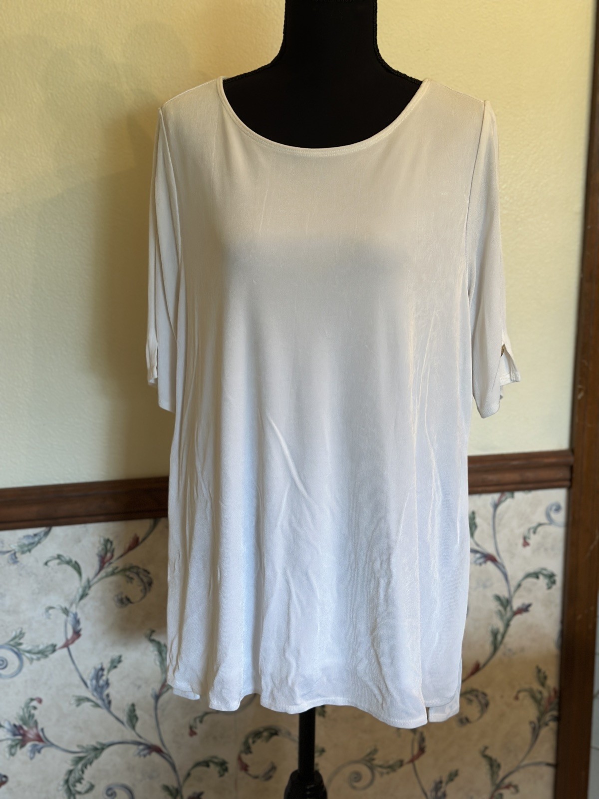 Chicos Travelers Women’s Acetate Pullover Short Sleeve White Size 2/L Easy Care