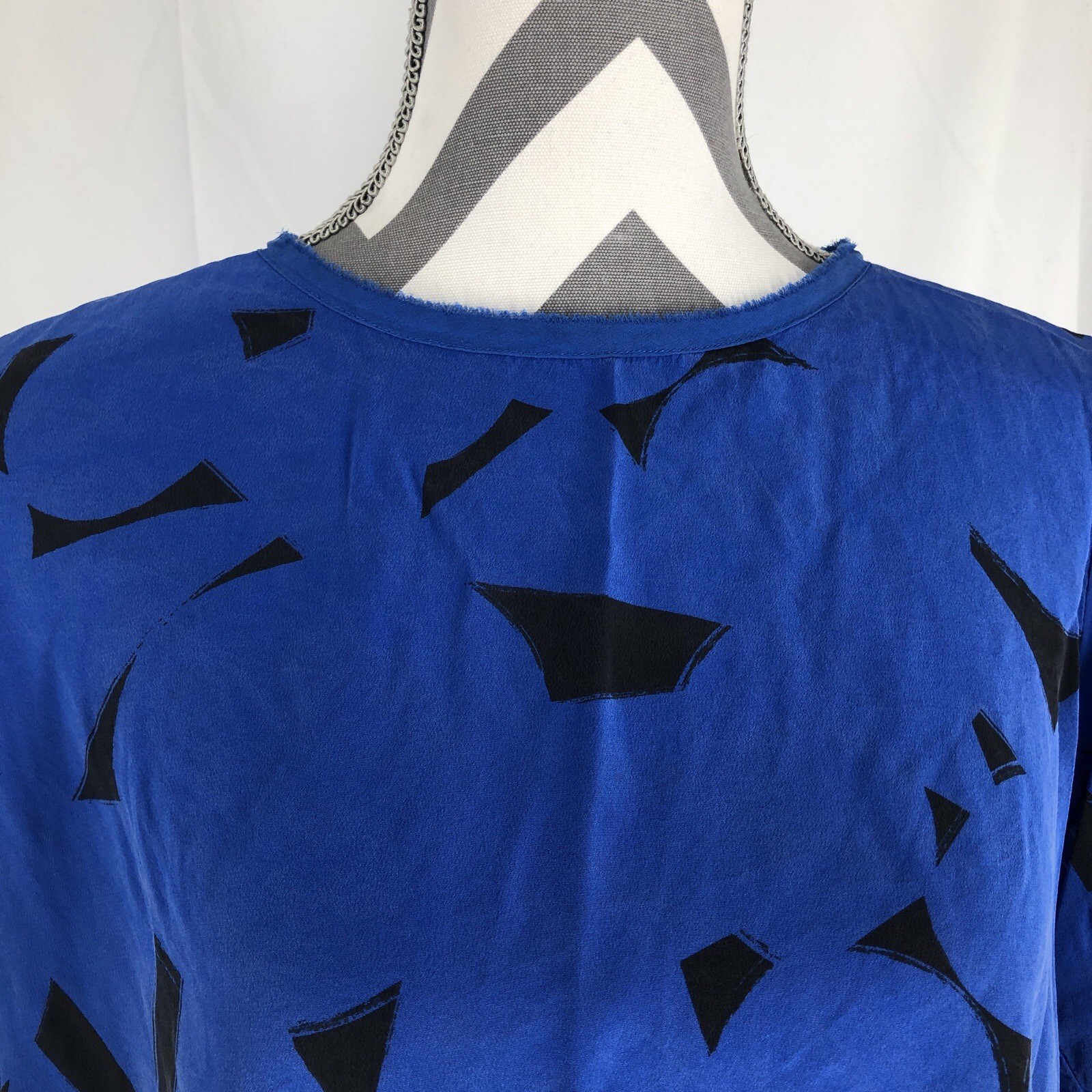 Vince Silk Blouse Womens Small Royal Blue Short Sleeve