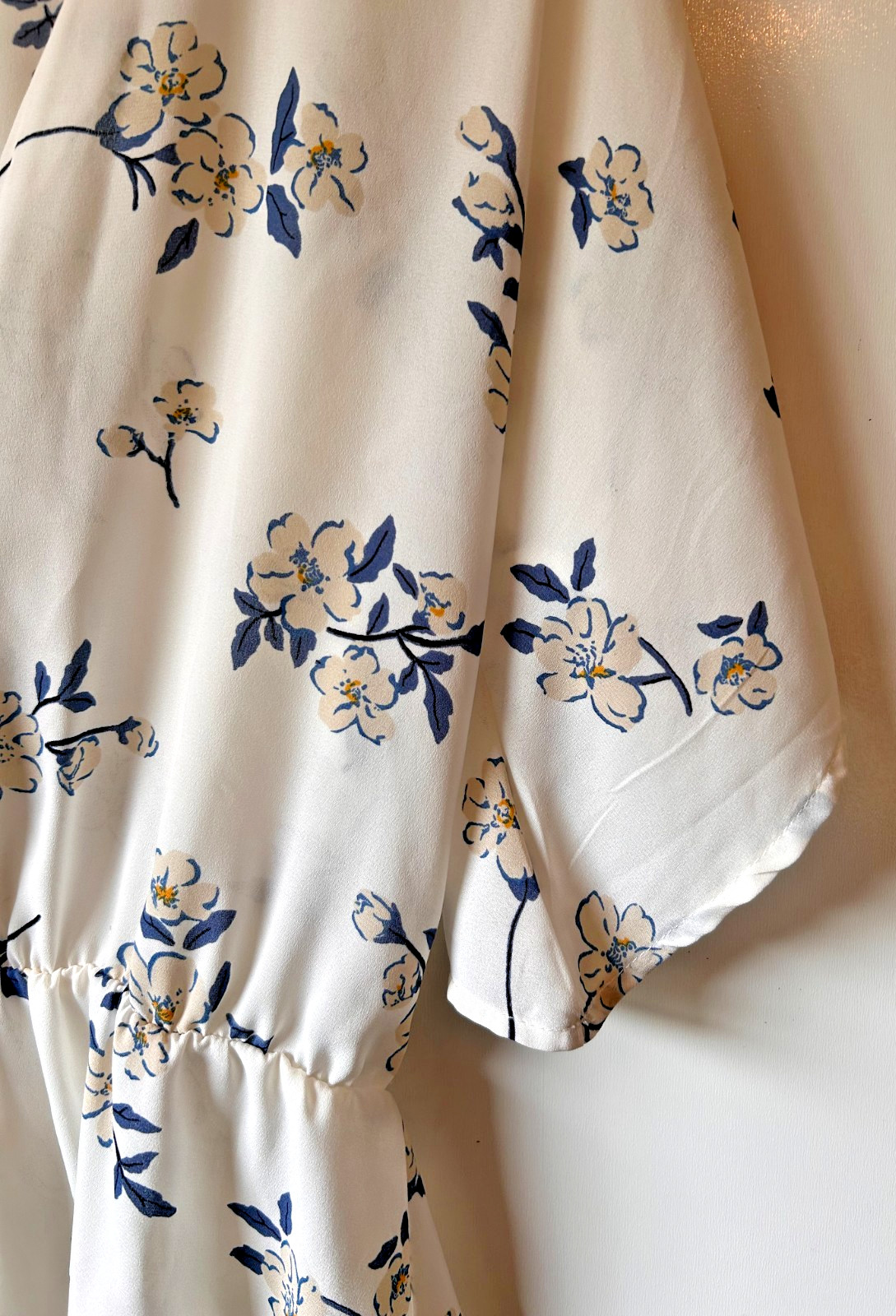 Sienna Sky Flowy Sleeve Ivory Floral V-Neck Elastic Waist -Size S- Boho Cottage