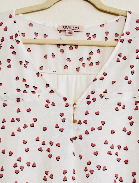 XL/1X/2X/3X New Ivory Pink Black Heart Print Stretchy Blouse Shirt Top Tee Crepe