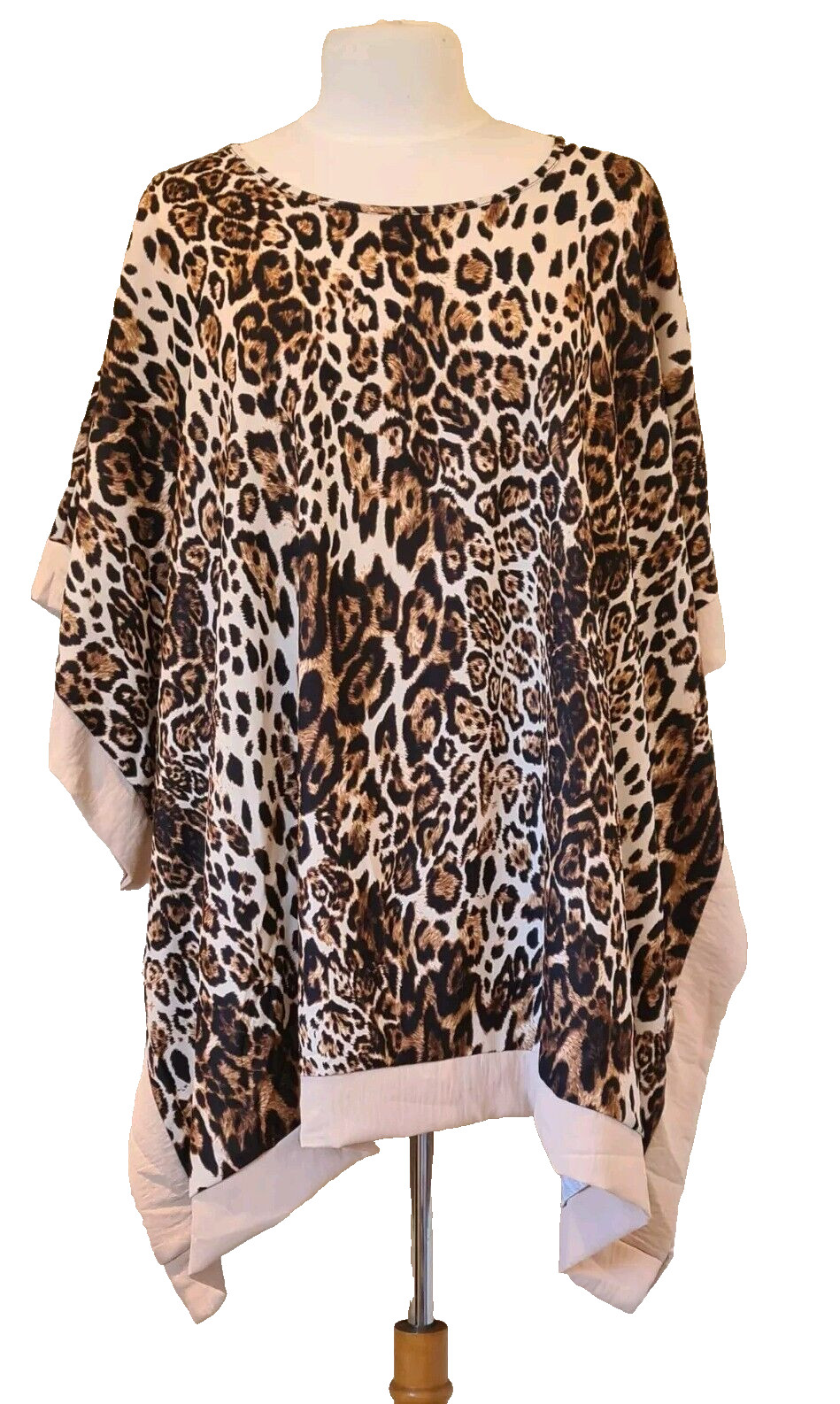 Italian Leopard Top Round Neck Wide Sleeve One Size UK 8-16 New