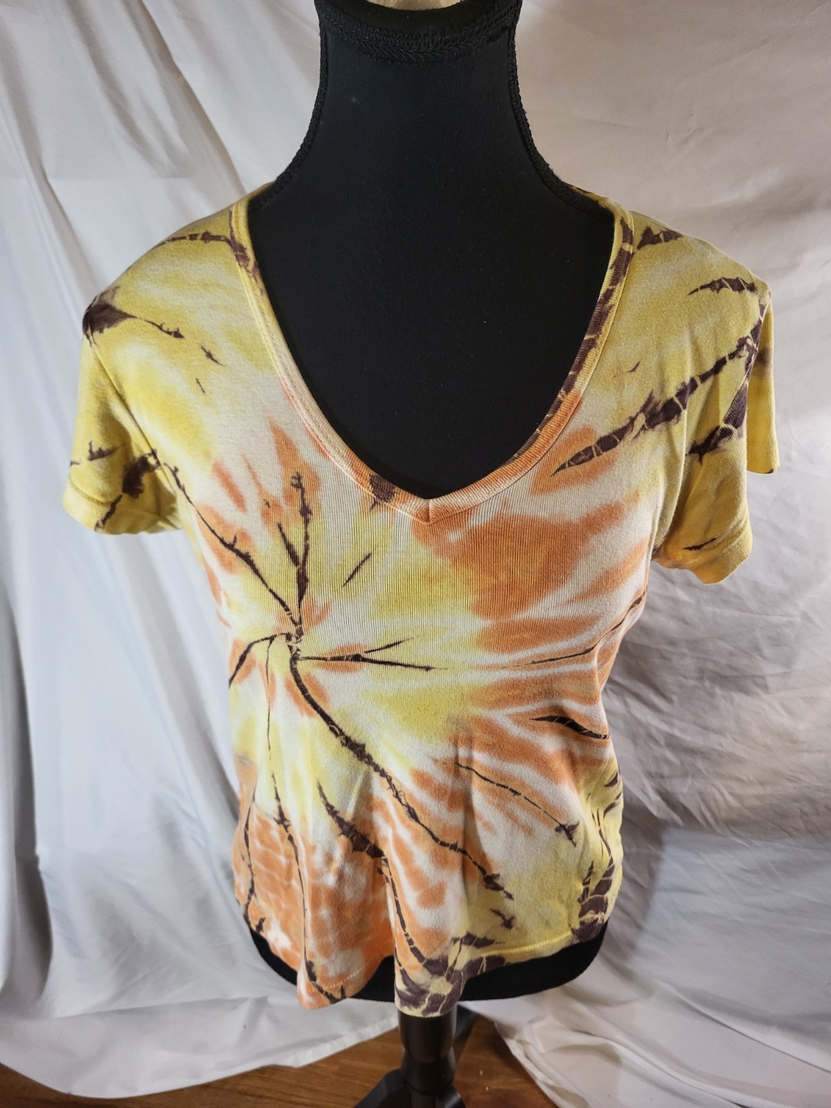 Tryst By Mathew Yellow Tie Dye S/S Tee Shirt Size Small Boho