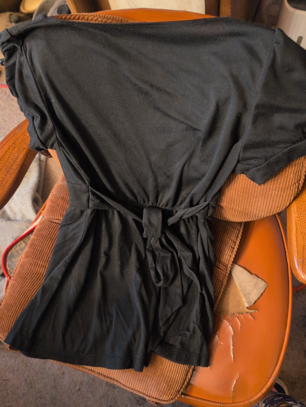 Vintage Copper Key Size Medium Black Slip On Shirt with Tie In Back