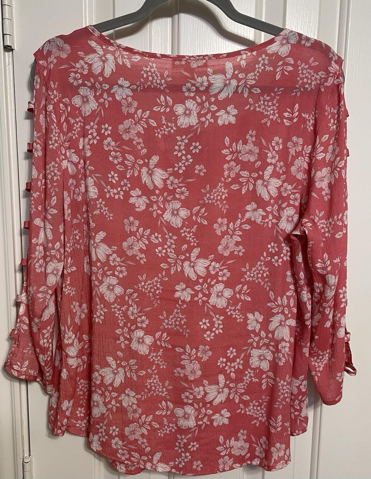 Como Blu 3/4 Sleeve Lightweight V-neck Front Tie Top Blouse L Floral Summer