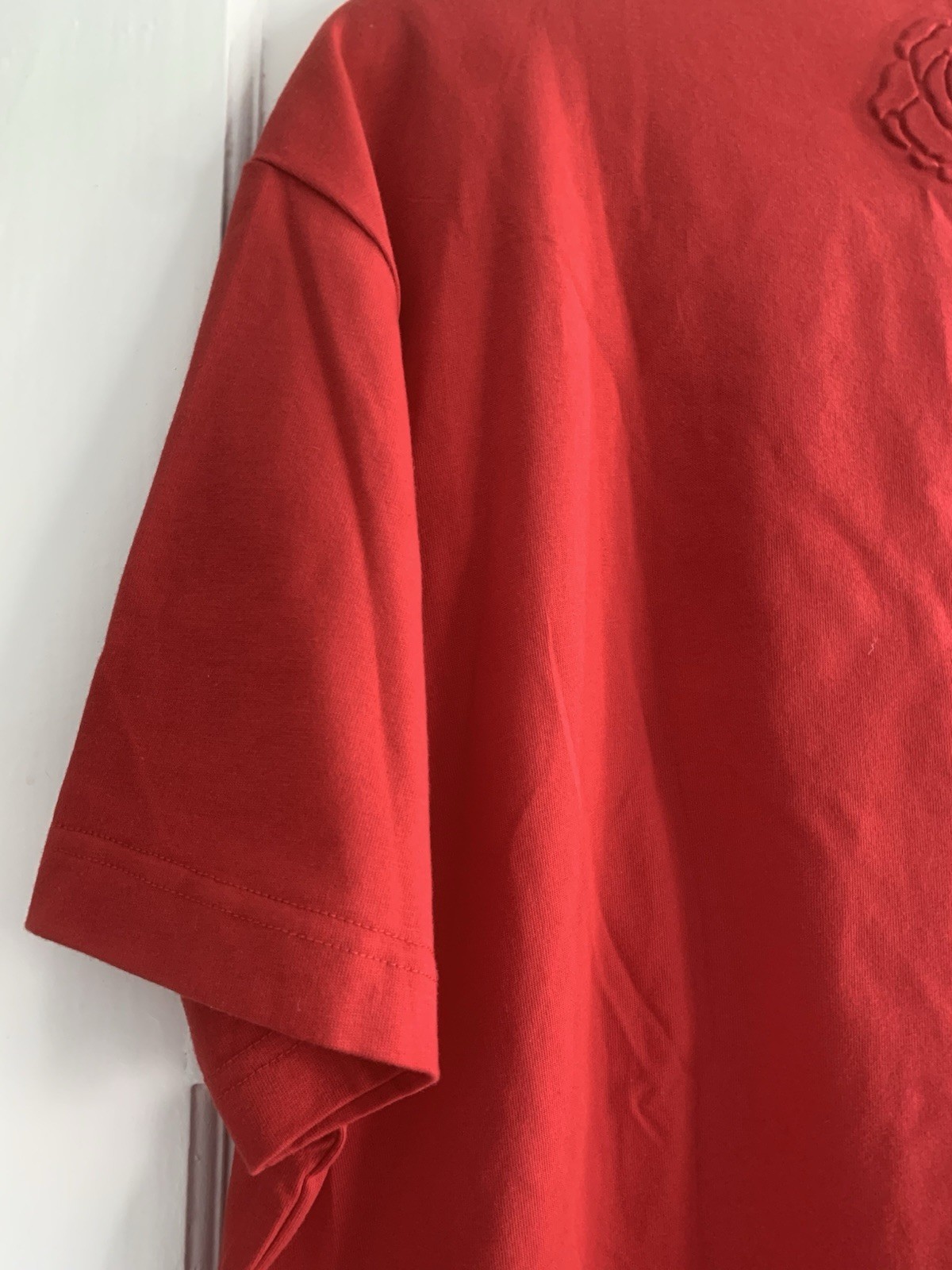 MAGDA BUTRYM X H&M – RED ROSE MOTIF LOGO T-SHIRT – Size Large