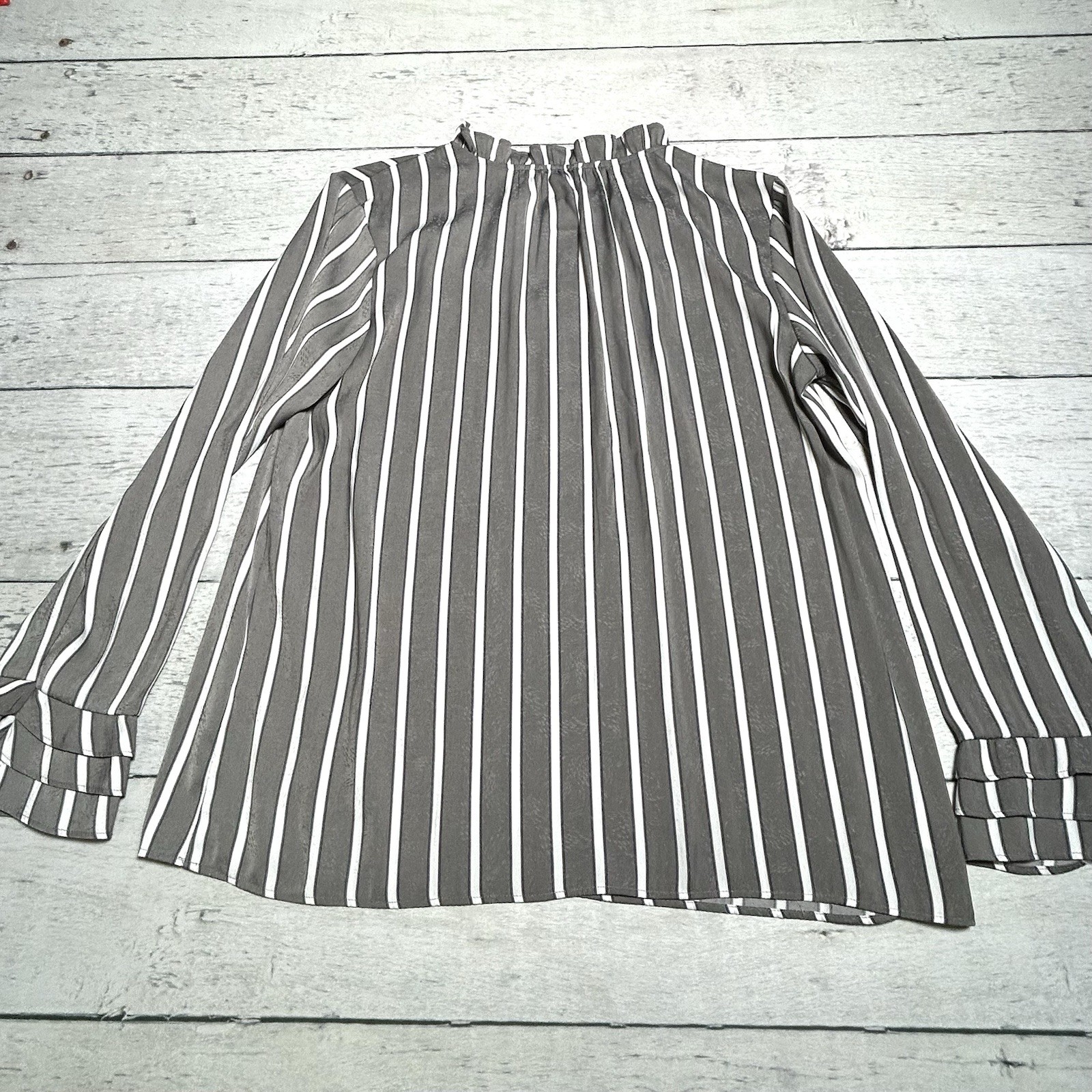 Loft PM Gray White Striped Ruffle Keyhole Blouse Top Office Cottage Boho Peasant