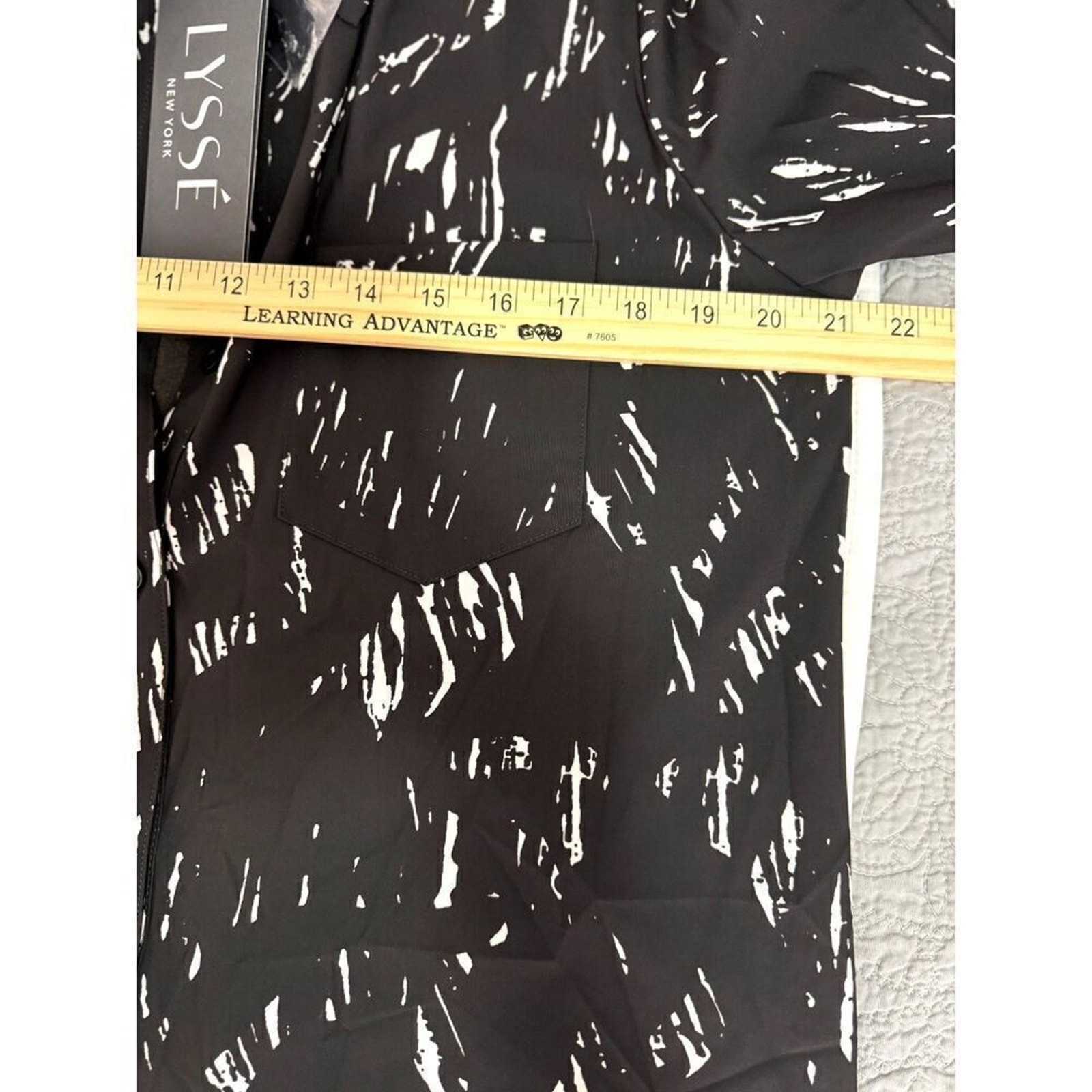 NWT Lyssé Nylon Blend Long Sleeve Designer Top Sz L Black and White Design