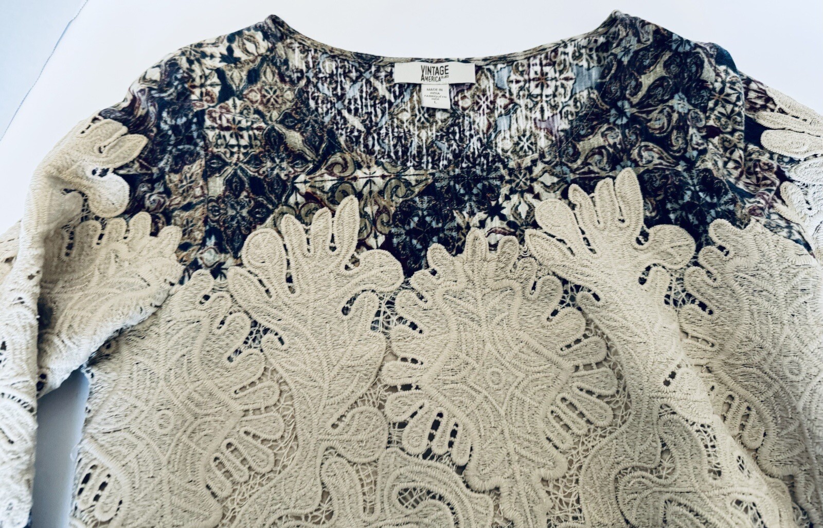 Vintage America Blues Missey Peasant Pull Over Blouse Size Large Tan Lace Panels