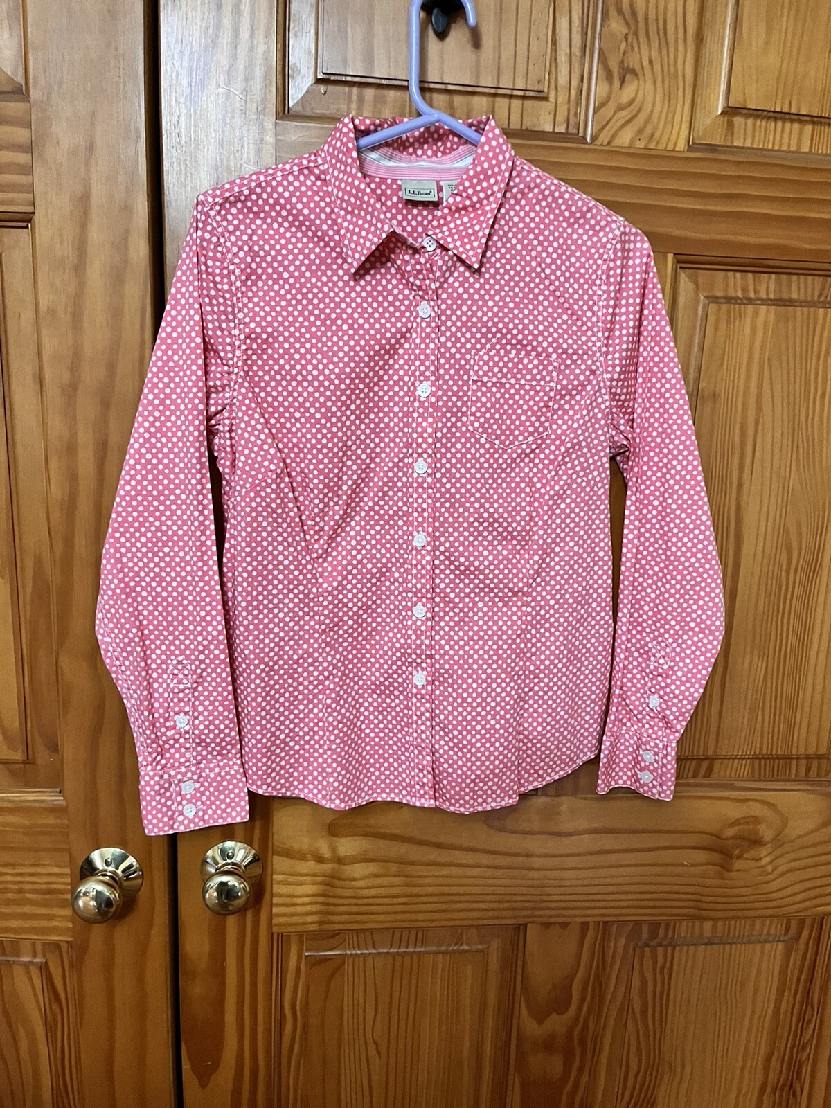 WOMENS LL BEAN BUTTON UP SHIRT FLIP CUFF PINK W/ WHITE POLKA DOTS SZ MED