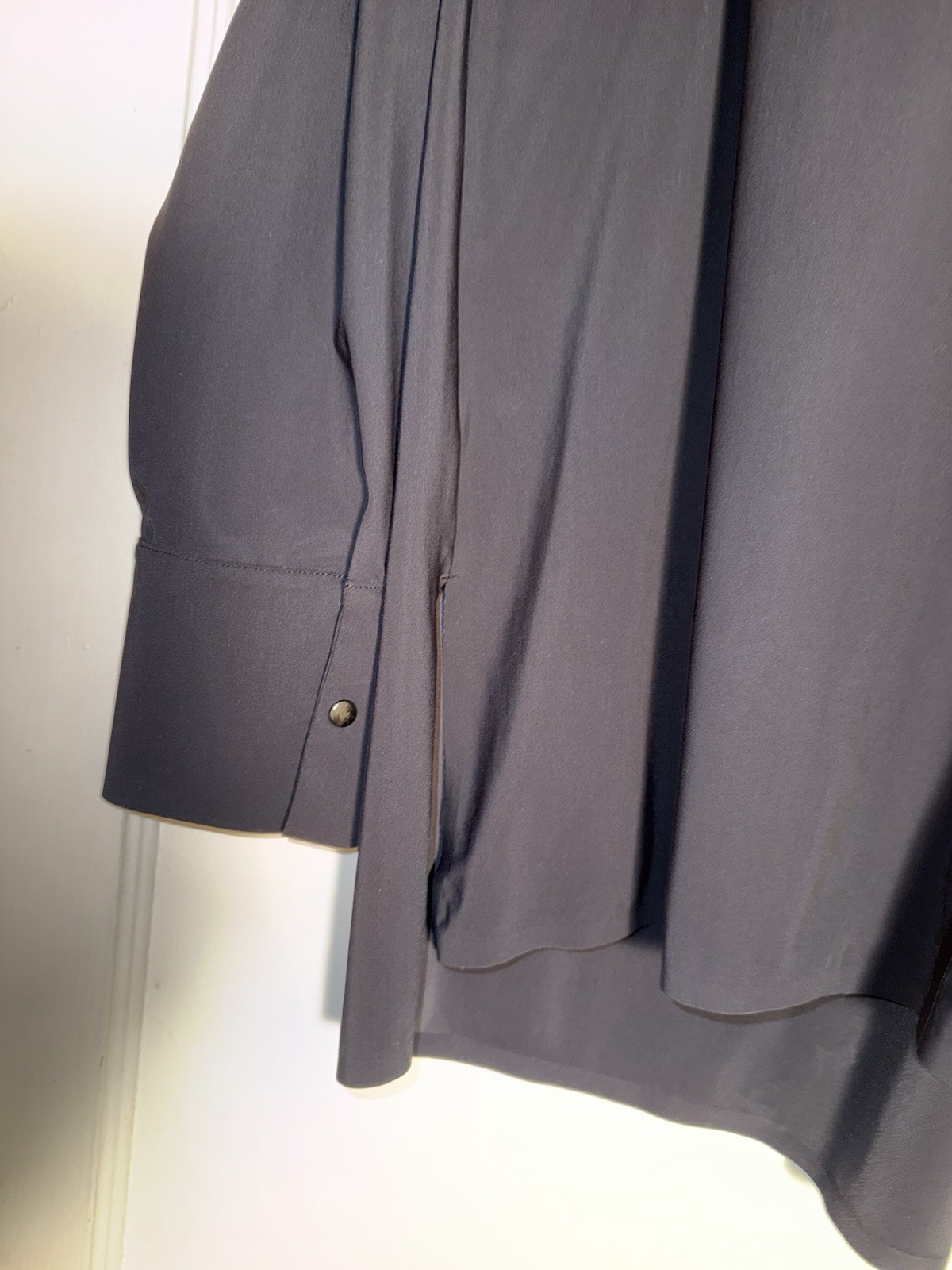 ADAY SOMETHING TAILORED BLACK SHIRT EUC $165 RETAIL. Size L. d980