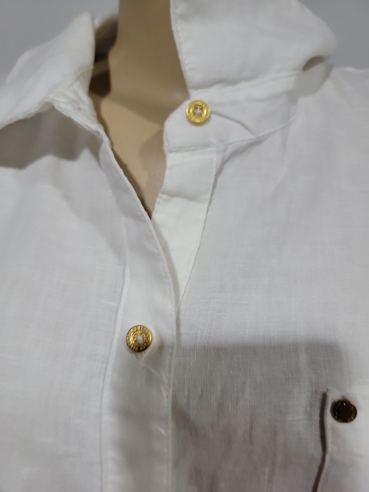 Ellen Tracy 100% Linen Women’s Top XL White Gold Tone Buttons Sleeveless #CC